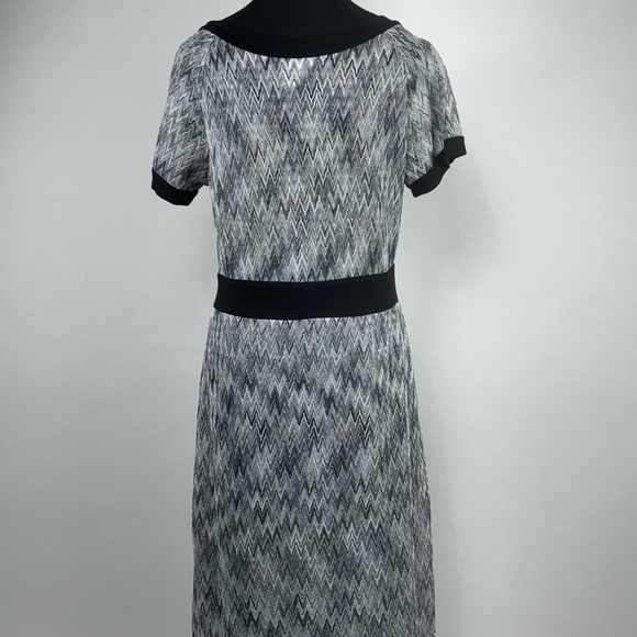 Black & White Mandala Design Dress - L - Picture 8 of 8